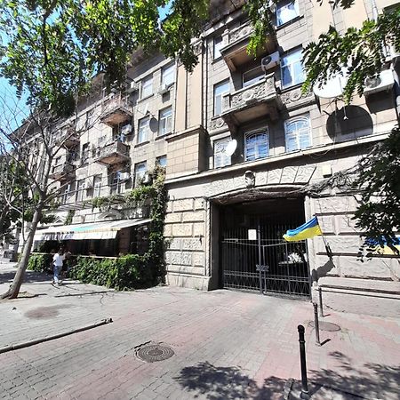 אודסה Apartment On Hretska 26/28 מראה חיצוני תמונה
